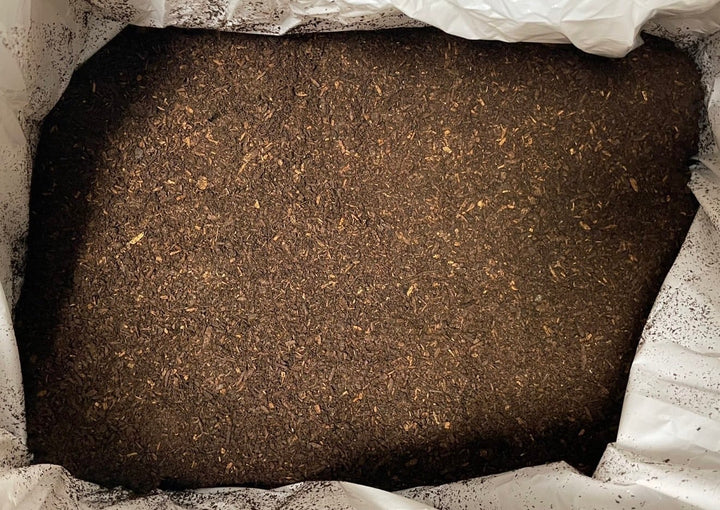 送料無料!!【60-70L大箱】level4 スーパー黒クヌギマット