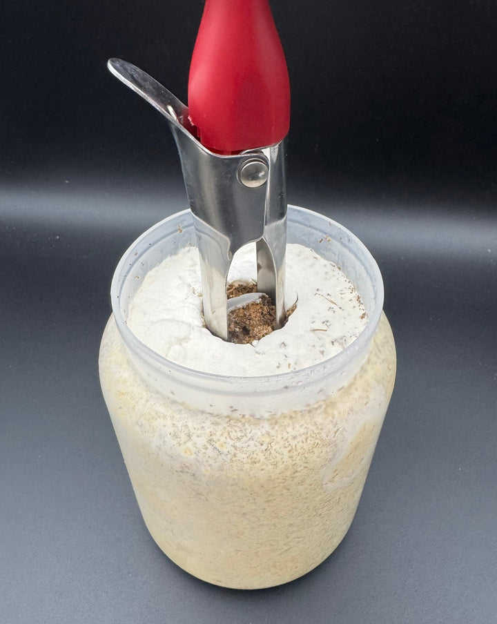 ラクラク穴あけプロ（菌糸抜き専用器具）