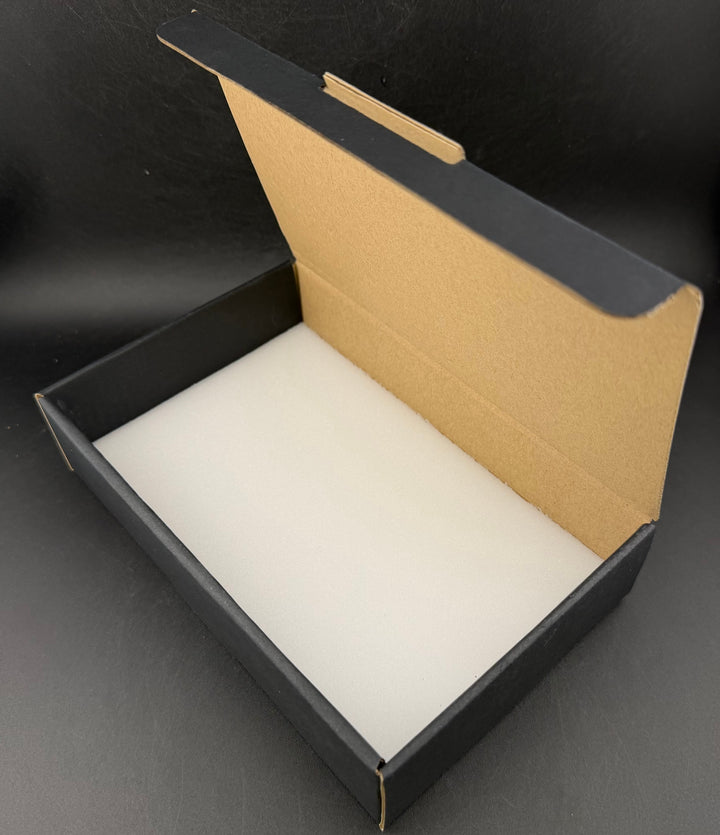 【標本箱】輸送用段ボール箱 182×115×45mm